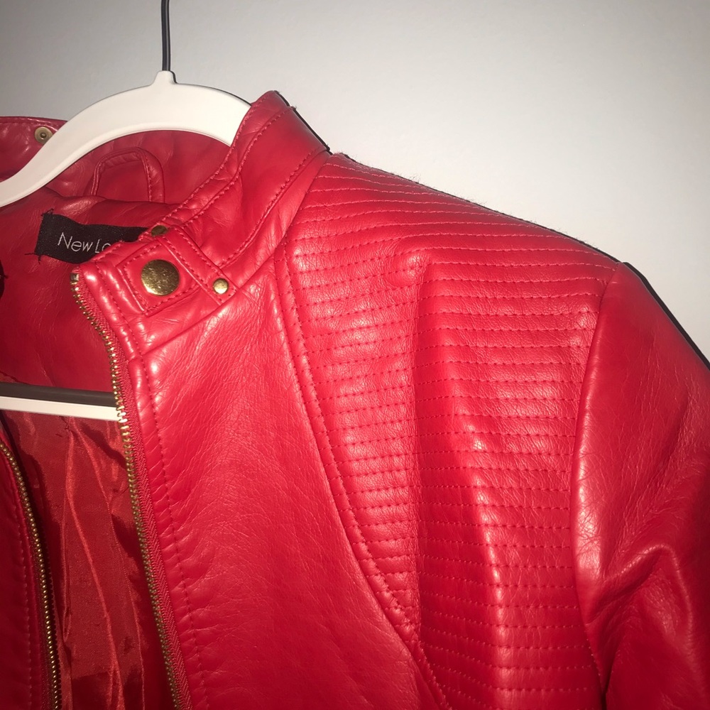 Red leather jacket - Picture 2 of 3